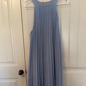 H&M Blue Sleeveless A-Line pleated midi dress size large.